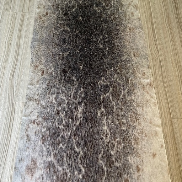 Modal Silk Scarf Shawl 26" X 73" Inspired by Harbor Seal fur - Picture 8 of 10